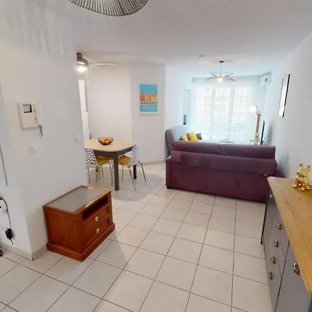 2p Climatise En Centre-ville Avec Terrasse Et Parking Prive - Fr-1-196-336 Menton