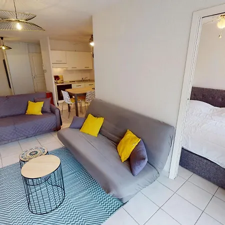 2p Climatise En Centre-ville Avec Terrasse Et Parking Prive - Fr-1-196-336 Apartment *
